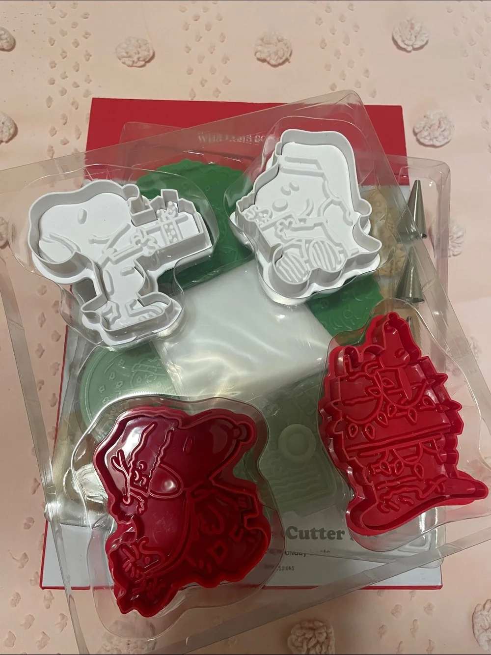 Williams Sonoma Peanuts Impression Cookie Cutter Kit